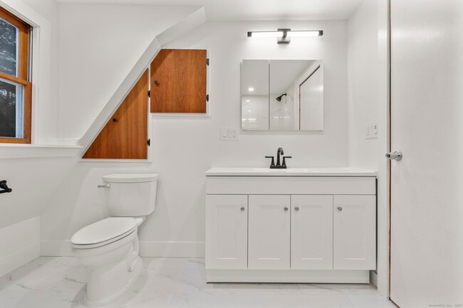 Building Photo - 182 Guinea Rd