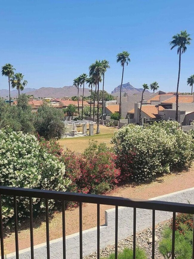 Building Photo - 16616 E Gunsight Dr