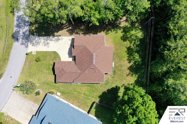 Building Photo - 59 Woodlawn Dr