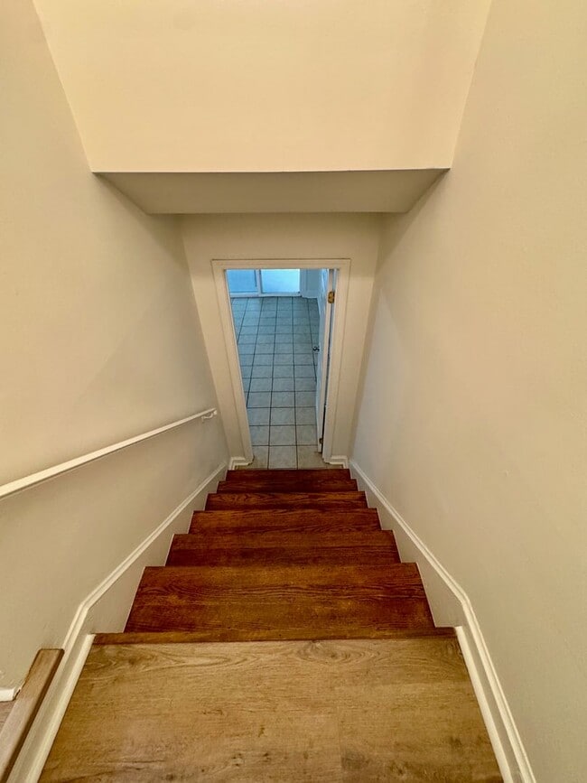 Building Photo - 508 Landers Dr SW