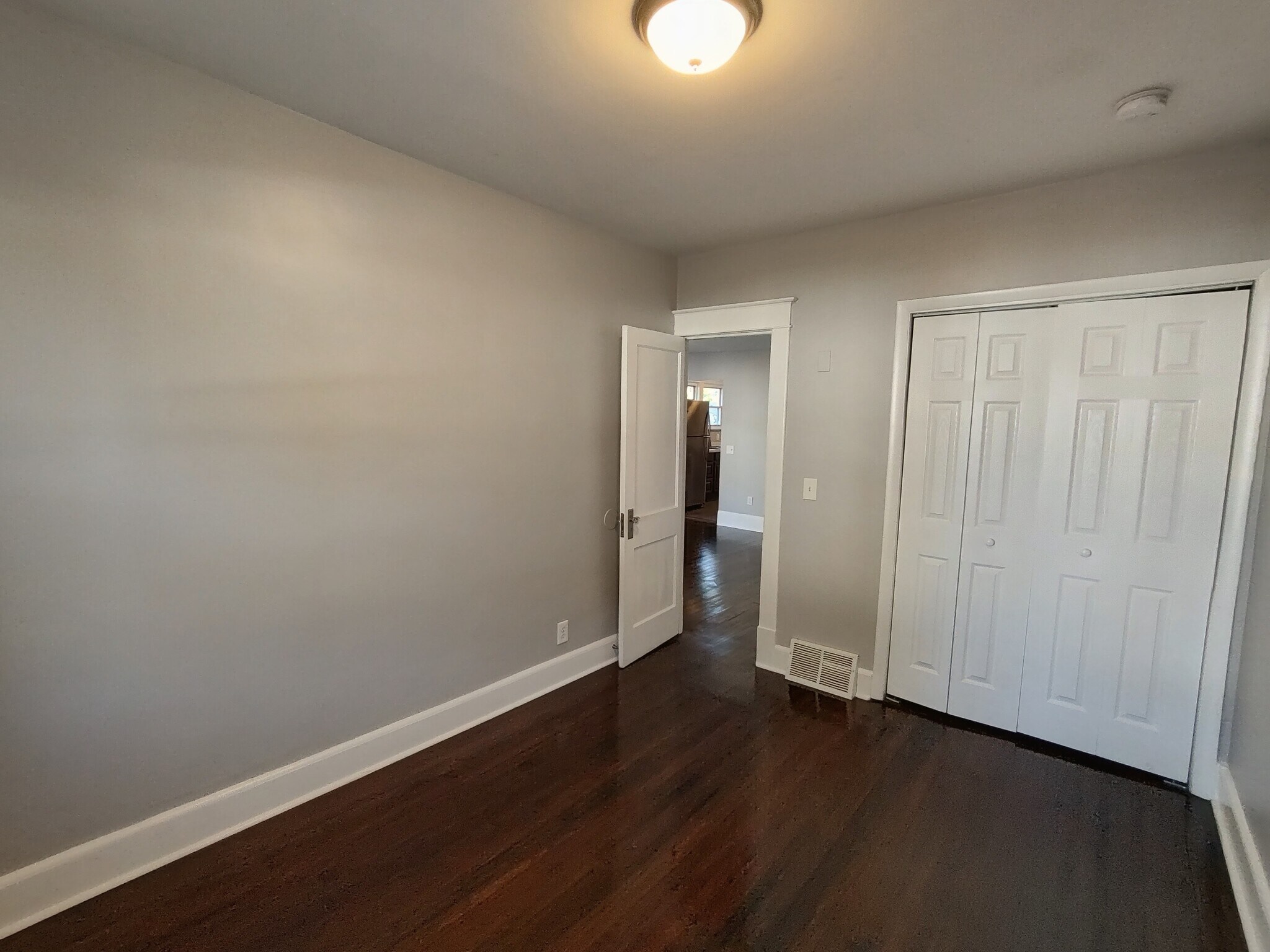 Building Photo - 1725 Avenue M
