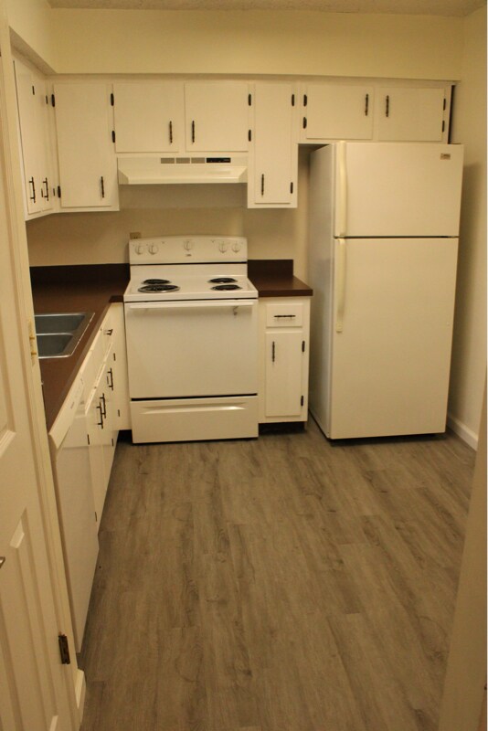 Building Photo - 3747 Donovan Dr