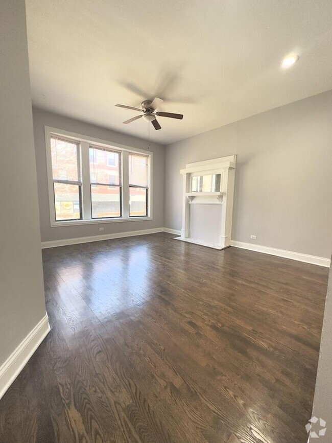 Building Photo - 2 bedroom in Chicago IL 60640