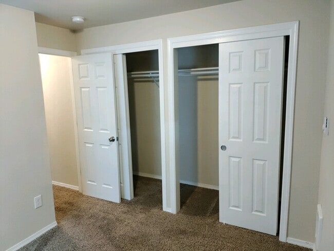 Building Photo - 1221 W Franklin St