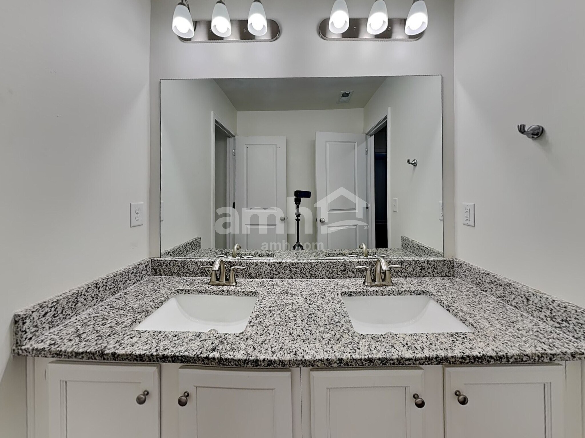 Building Photo - 1170 Ashlyn Ct