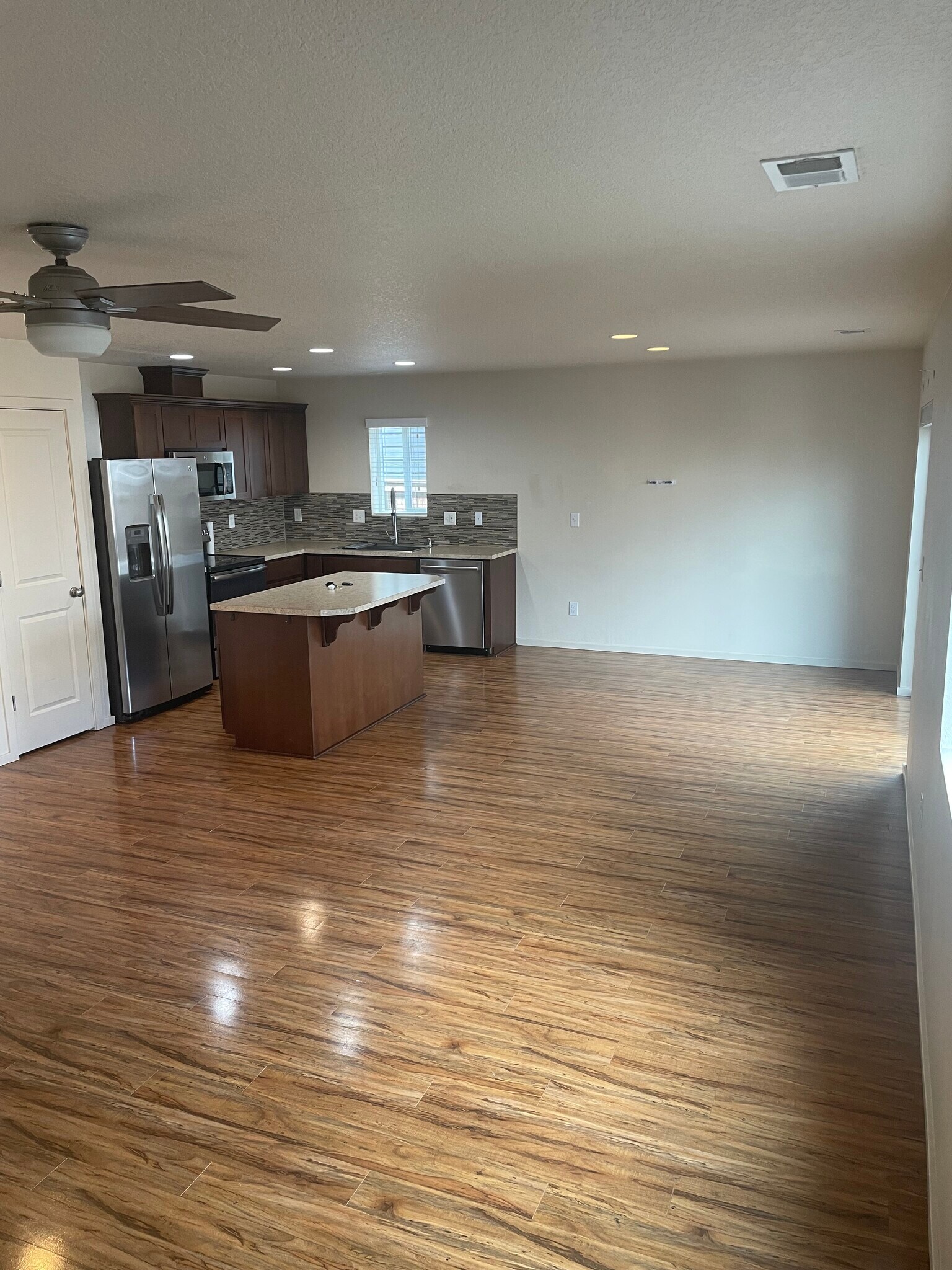 Building Photo - 13016 NE 115th St