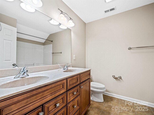 Building Photo - 51 Driftstone Cir