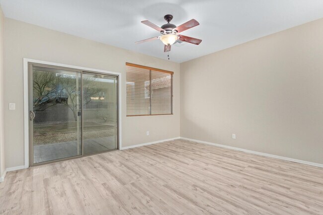 Building Photo - 3727 W Memorial Dr