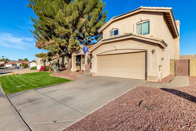 Building Photo - The Search is Over! 3-Bedroom, 2.5 baths with Refreshing Fenced Play Pool!