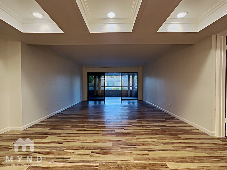 Building Photo - 5110 N 31st Way