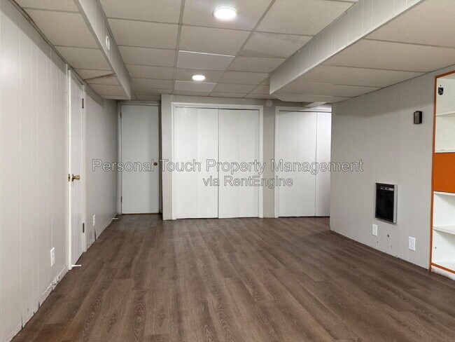 Building Photo - 704 8th St S
