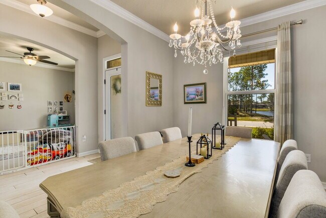 Building Photo - Bright, Beautiful Home in the Highly Desirable Sunrise Gated Community!