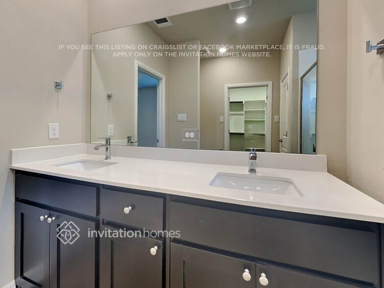 Building Photo - 2357 Waggoner Rnch Dr