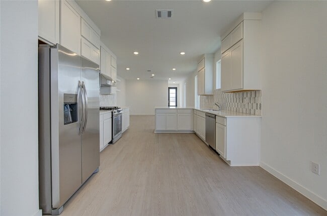 Building Photo - 1047 Blue Stone Dr