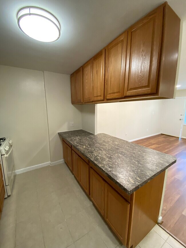 5776 - Westover Court Apartments