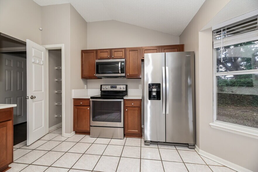 Building Photo - 1455 Beecher Ln