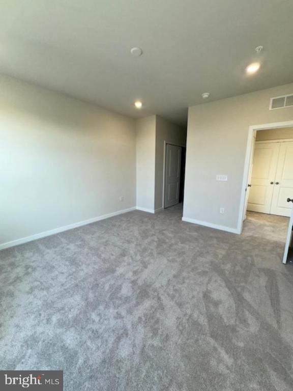 Building Photo - 701 Platinum Dr
