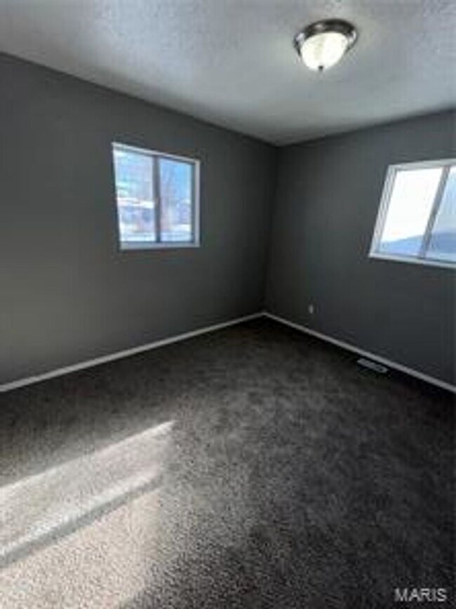 Building Photo - 1417 Richard Dr