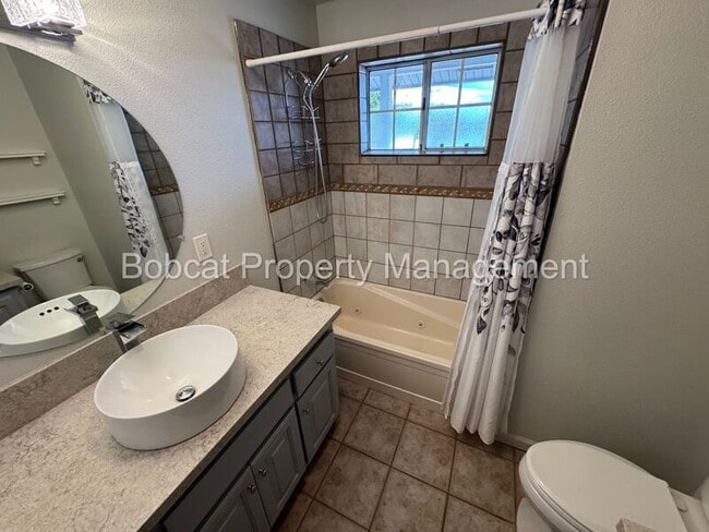 Building Photo - 3722 Lyla Ln