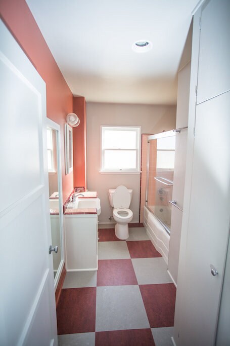 Building Photo - Prime Old Town Orange location