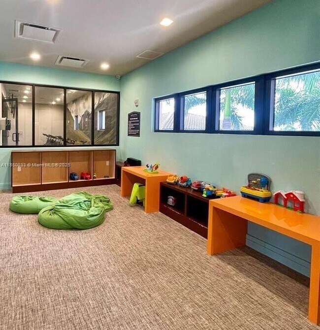 Building Photo - 8800 NW 97th Ave