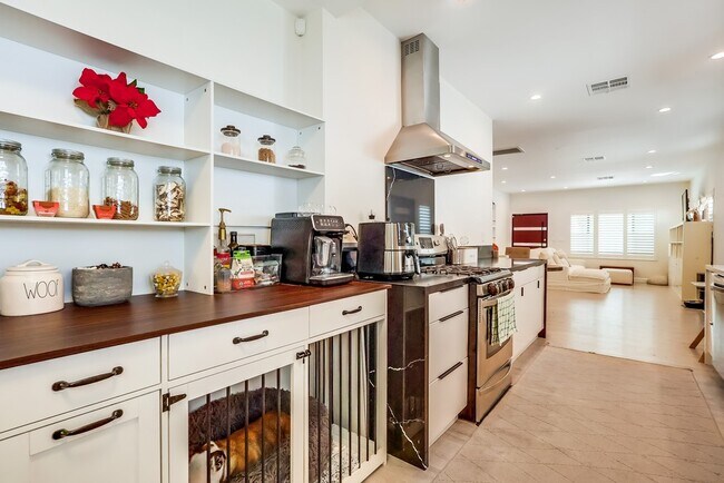 Building Photo - 4427 Topaz St