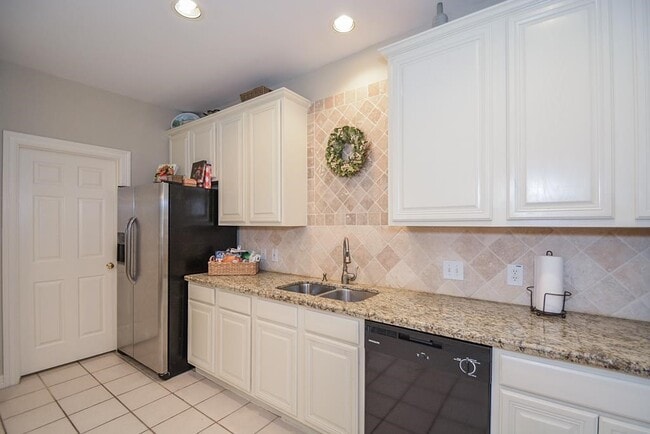 Building Photo - 4210 Greystone Way