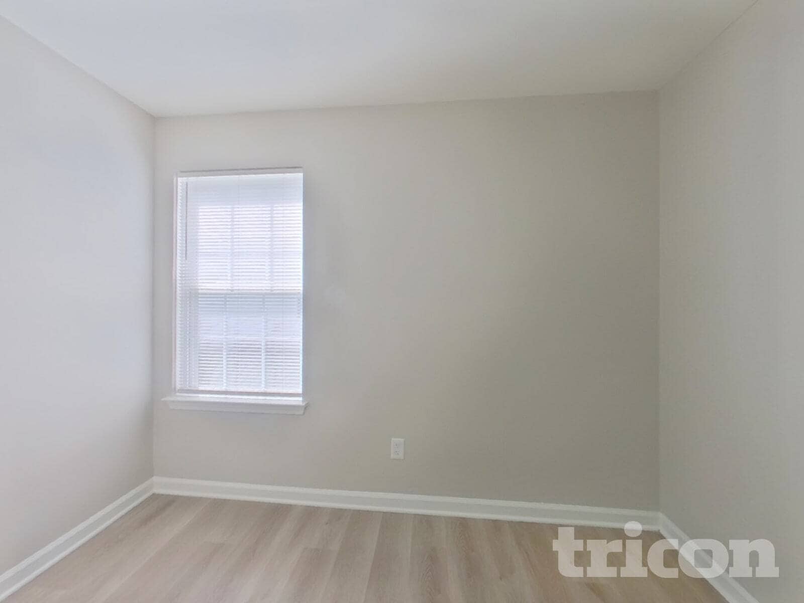 Building Photo - 262 Stonewood Dr