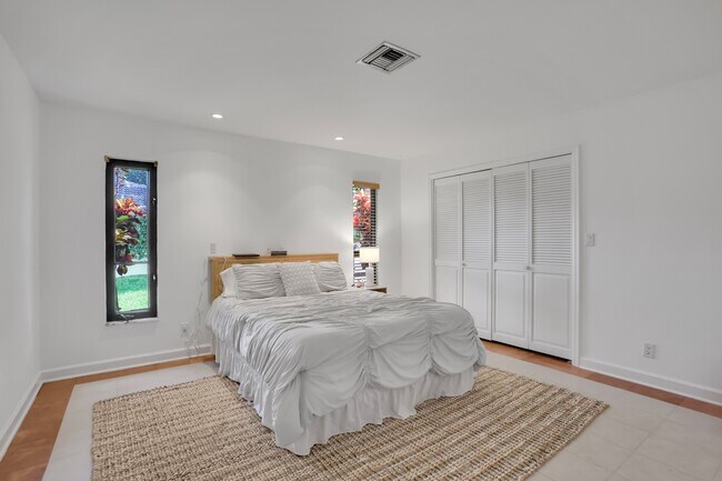 Building Photo - 2903 Banyan Blvd Cir NW