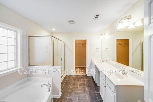 Building Photo - 9710 Rocky Ford Club Rd