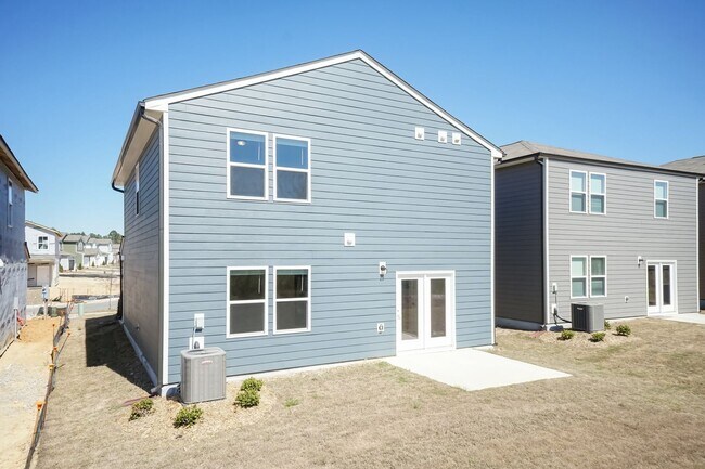 Building Photo - 1498 Rhodes Pond St
