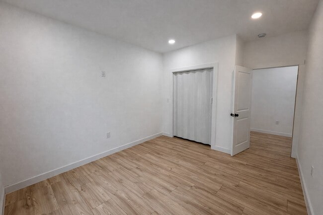 Building Photo - 22516 E Martin Dr