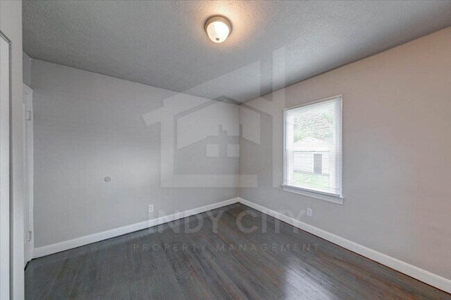 Building Photo - 4430 Crittenden Ave