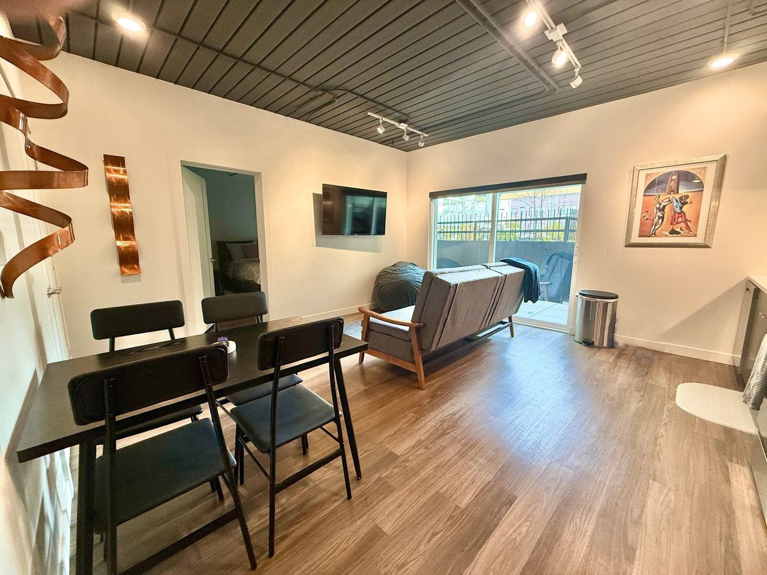 Building Photo - 360 W 200 S