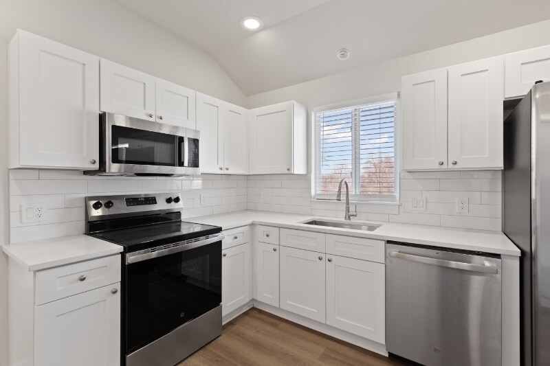 Building Photo - 1215 Corporate Dr