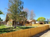 Building Photo - 15905 Ellis Ave