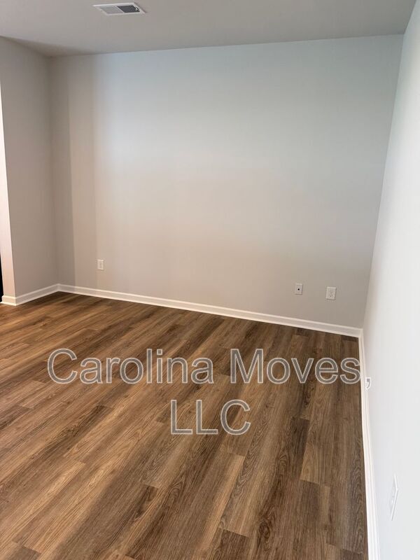 Building Photo - 179 Randwick Ln