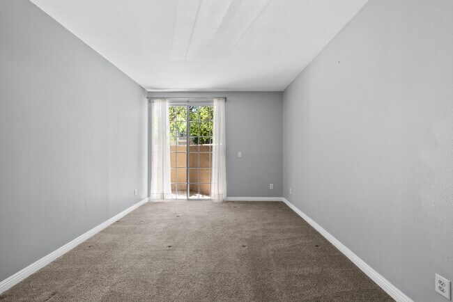 Building Photo - 24145 Del Monte Dr.