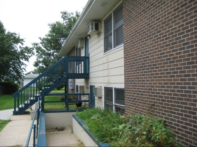 Building Photo - Pleasantville Park Apartments