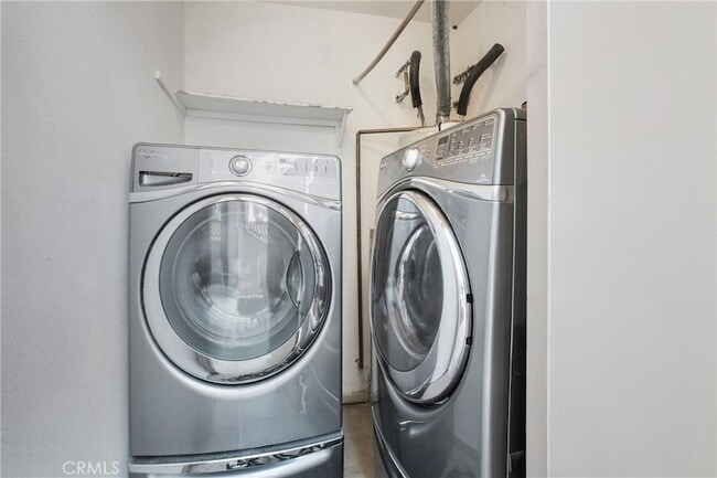 Building Photo - 65 Whippoorwill Ln