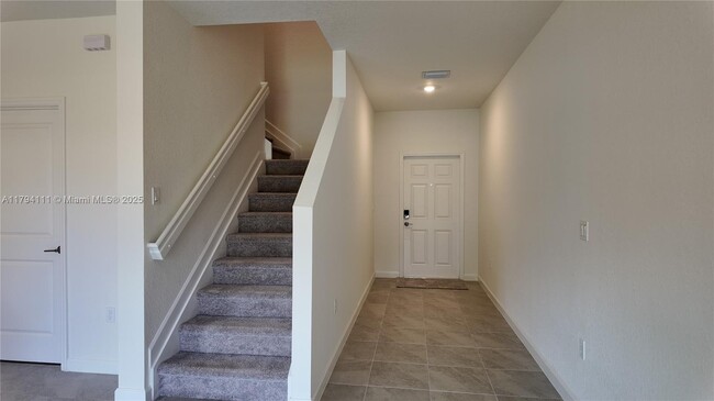 Building Photo - 3016 Park Pl