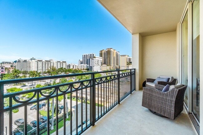 Building Photo - 550 Okeechobee Blvd