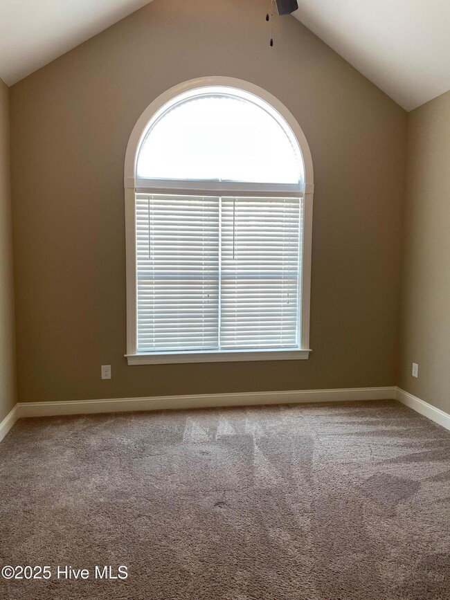 Building Photo - 1673 Cambria Dr