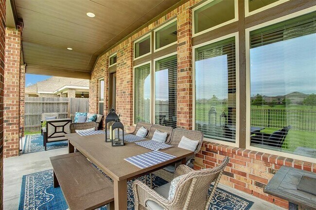 Building Photo - 28522 Buffalo Fork Ln