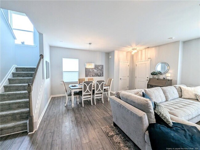 Building Photo - 5723 Kalamata Dr