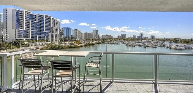 Building Photo - 650 Golden Gate Point