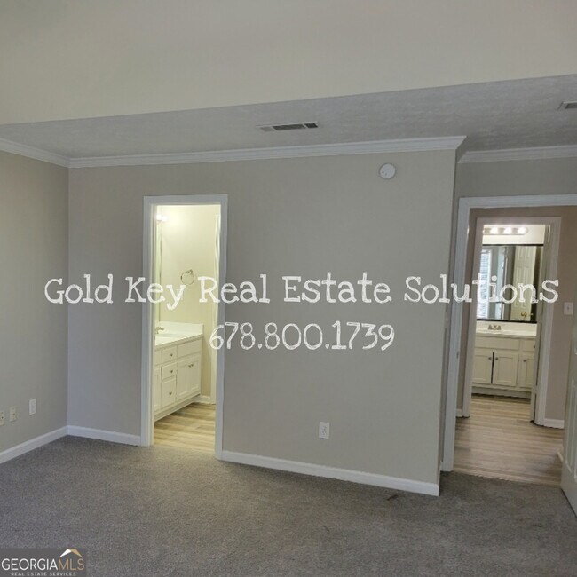 Building Photo - 915 Burning Bush Dr