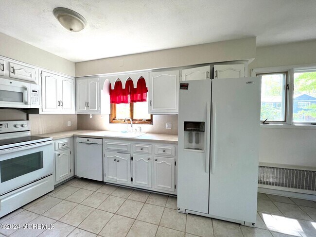 Building Photo - 21 Hamilton Ave