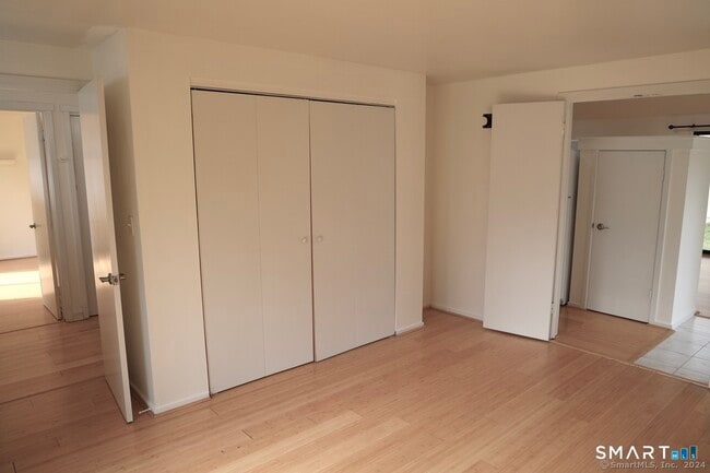 Building Photo - 3 Edgewood Cir