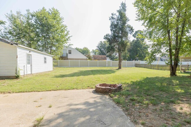 Building Photo - 740 Hoosier Ave